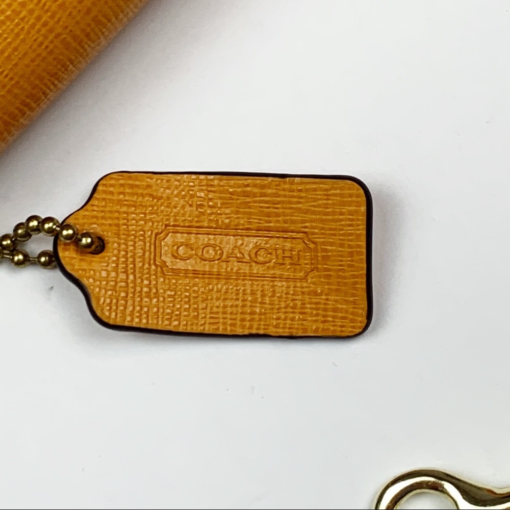NWT Coach Marigold Wristlet Wallet - Picture 6 of 11